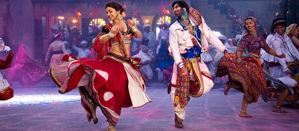 Les caractéristiques du cinéma bollywoodien